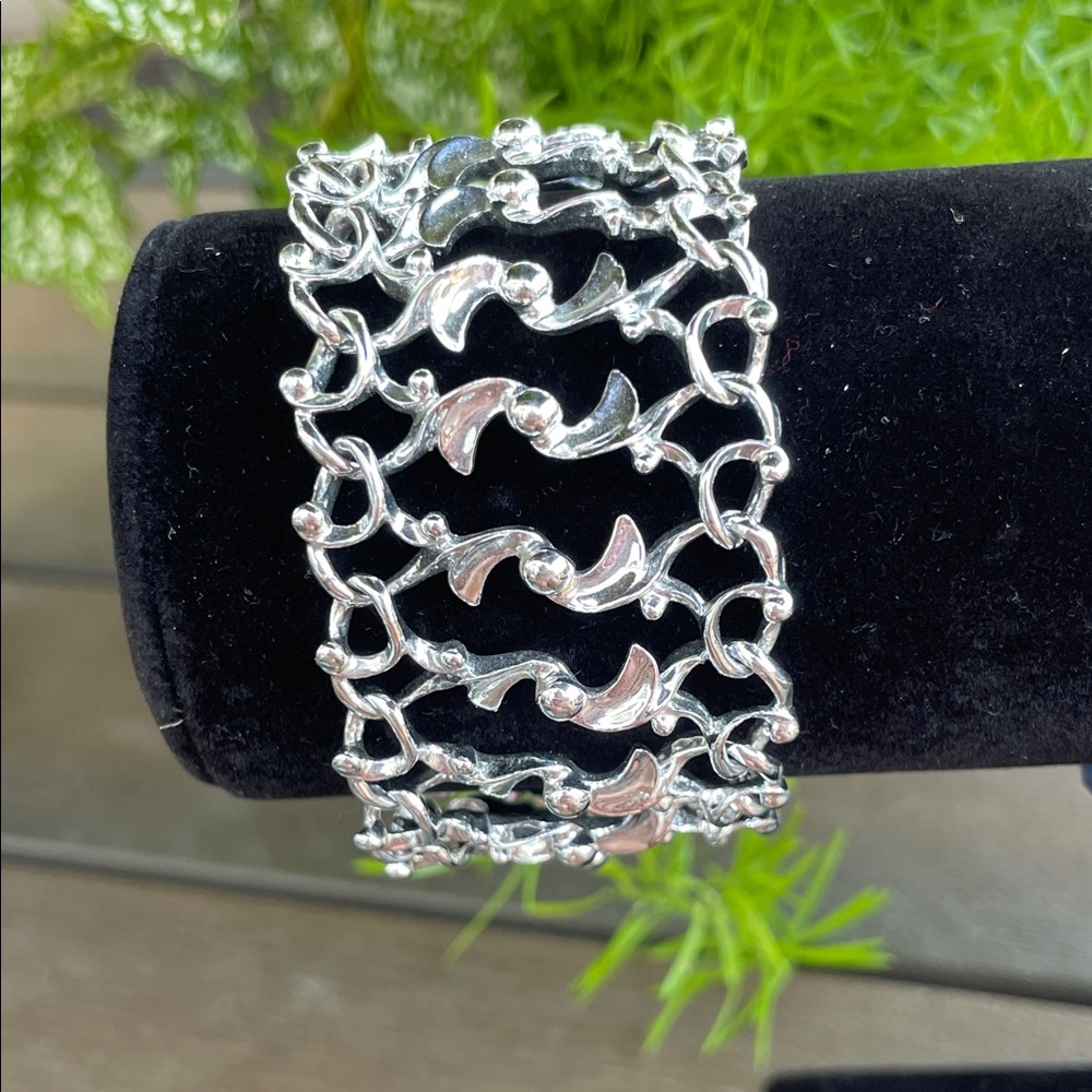 Sara Coventry 1960 Wide Silver‎ Tone Bracelet